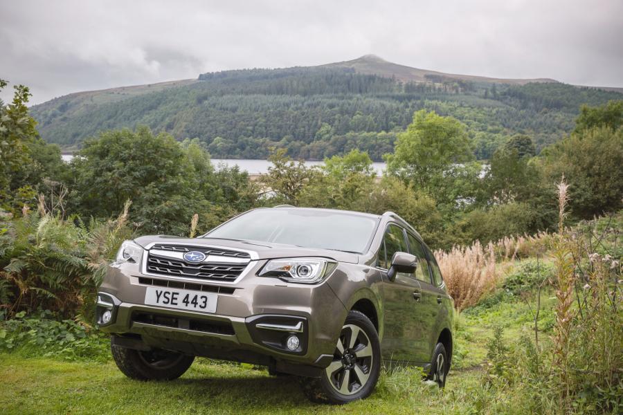  Subaru Forester 2.0D XC 2016 года  (UK) (фото 16 из 26)